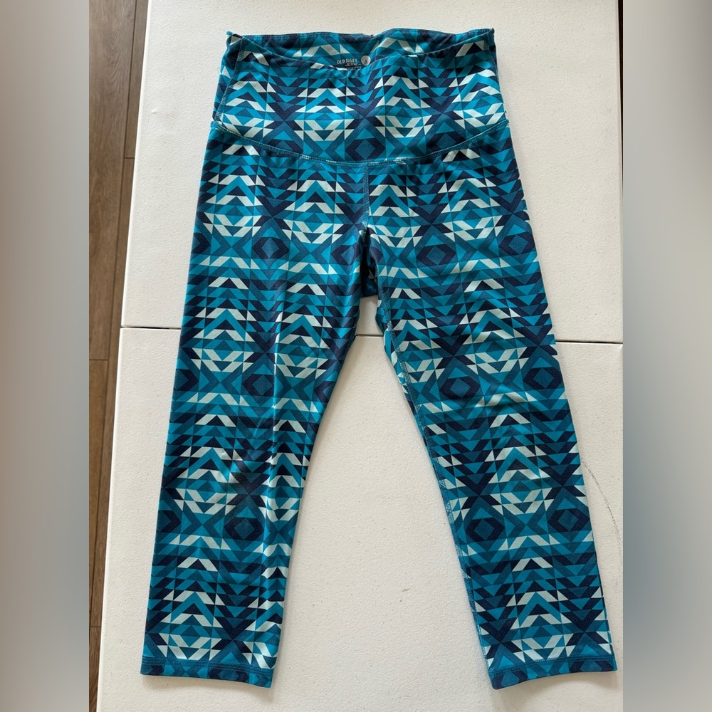 Old Navy Active Go-Dry Compression Breathability Leggings